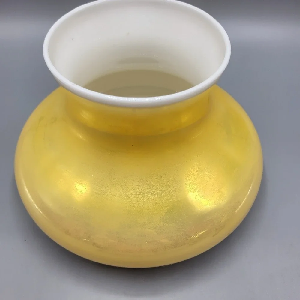 Vtg MCM Wall Sconce Yellow Ombre Iridescent White Glass Brass Fixture Wired USA